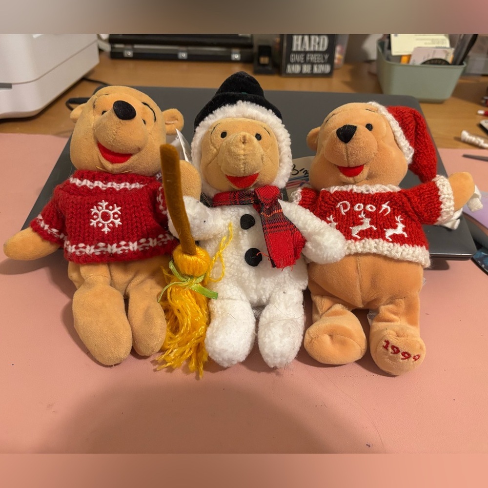 Disney Beanie Babies 1999 Holiday Limited Edition Winter Sweater Pooh. plus 2